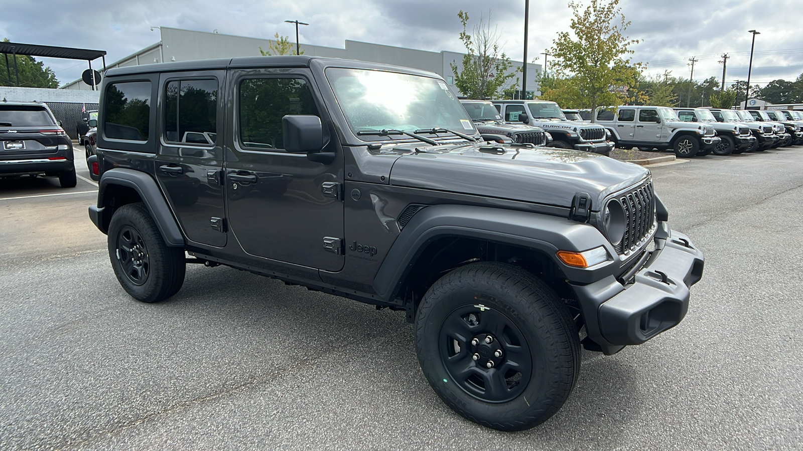 2024 Jeep Wrangler Sport 3