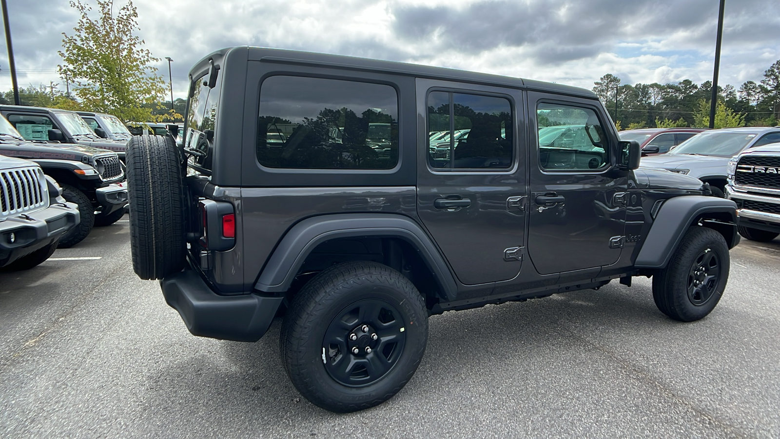 2024 Jeep Wrangler Sport 5