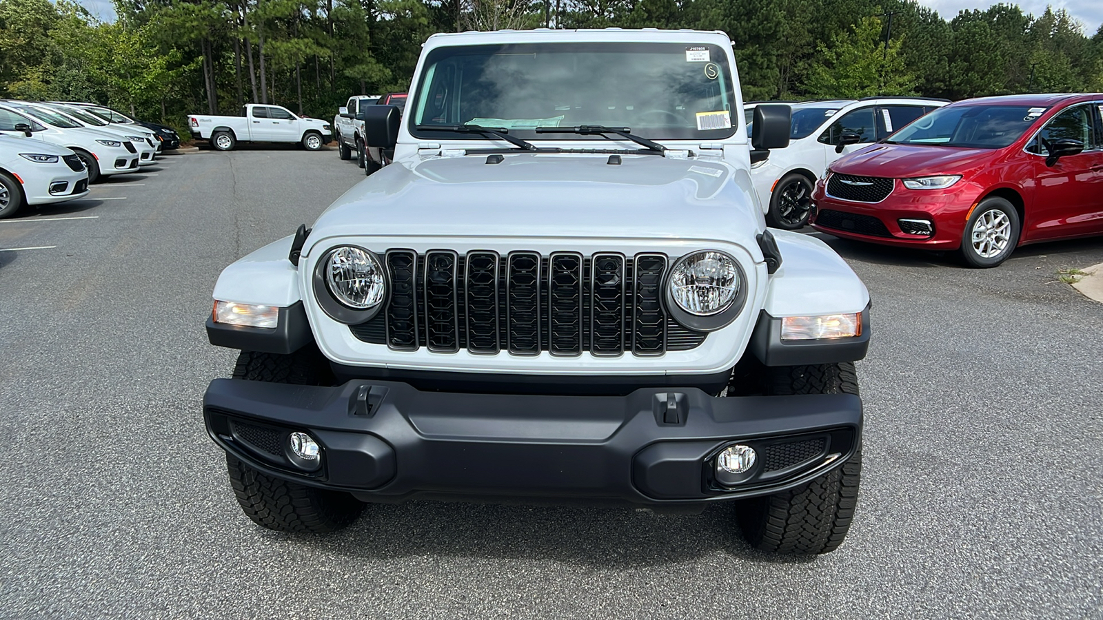 2024 Jeep Gladiator  2