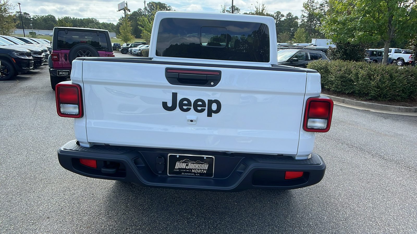 2024 Jeep Gladiator  7