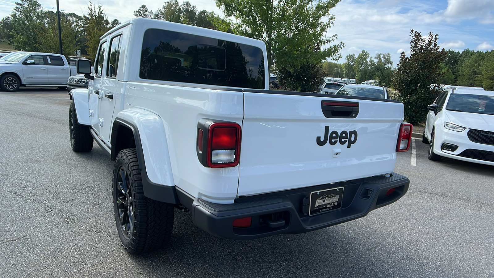 2024 Jeep Gladiator  8