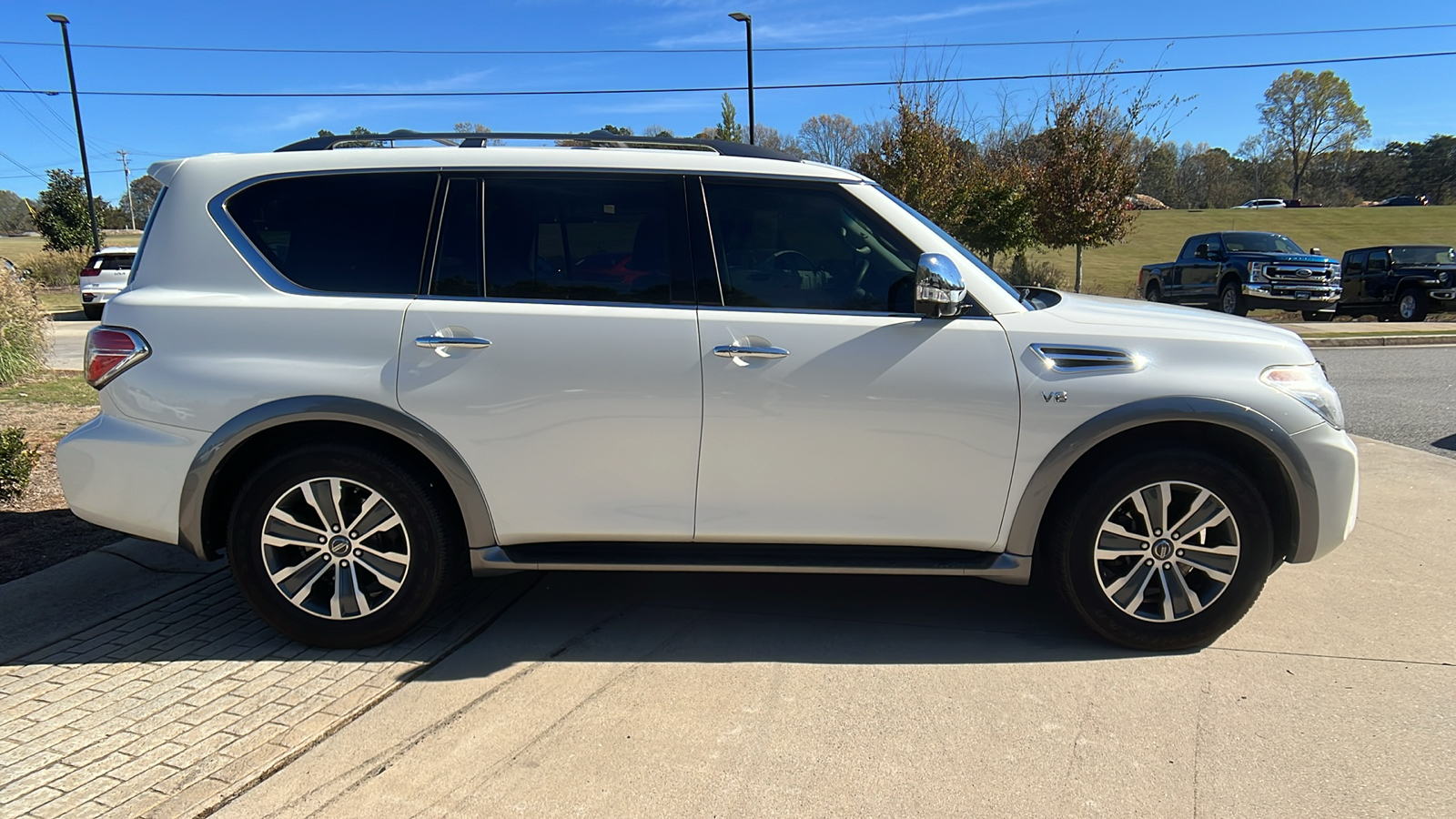 2017 Nissan Armada SL 4