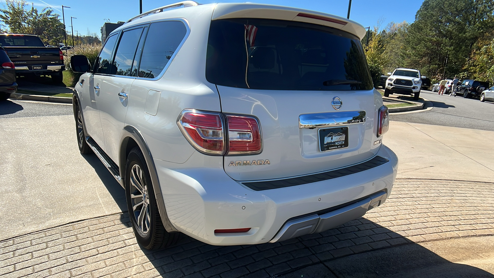 2017 Nissan Armada SL 7