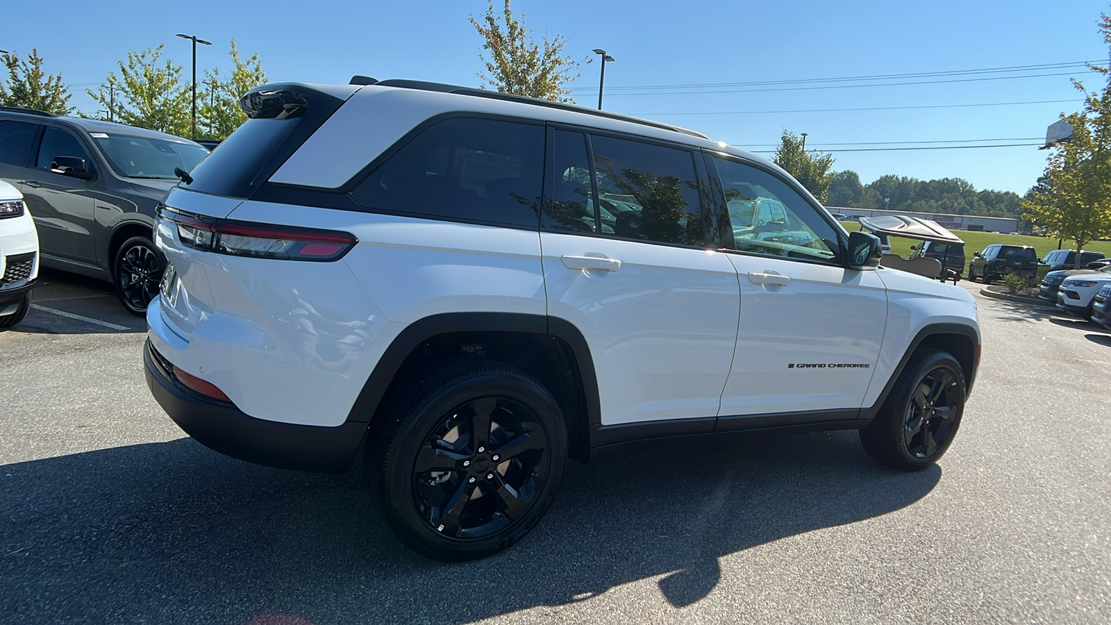 2024 Jeep Grand Cherokee Altitude 5