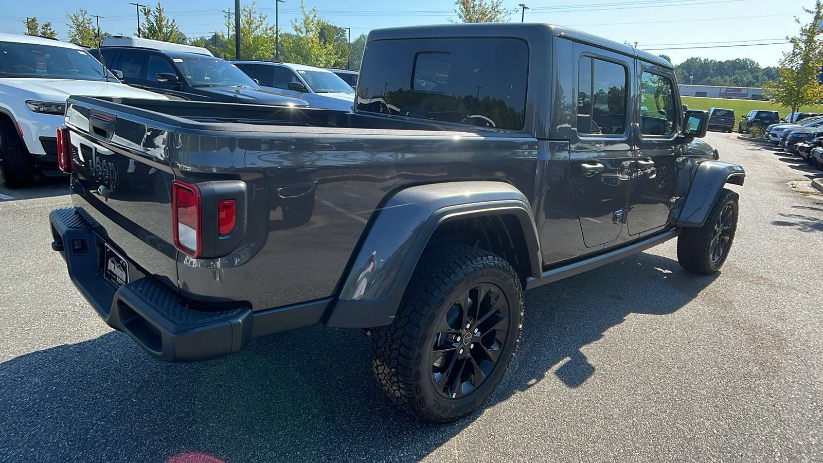 2024 Jeep Gladiator  5