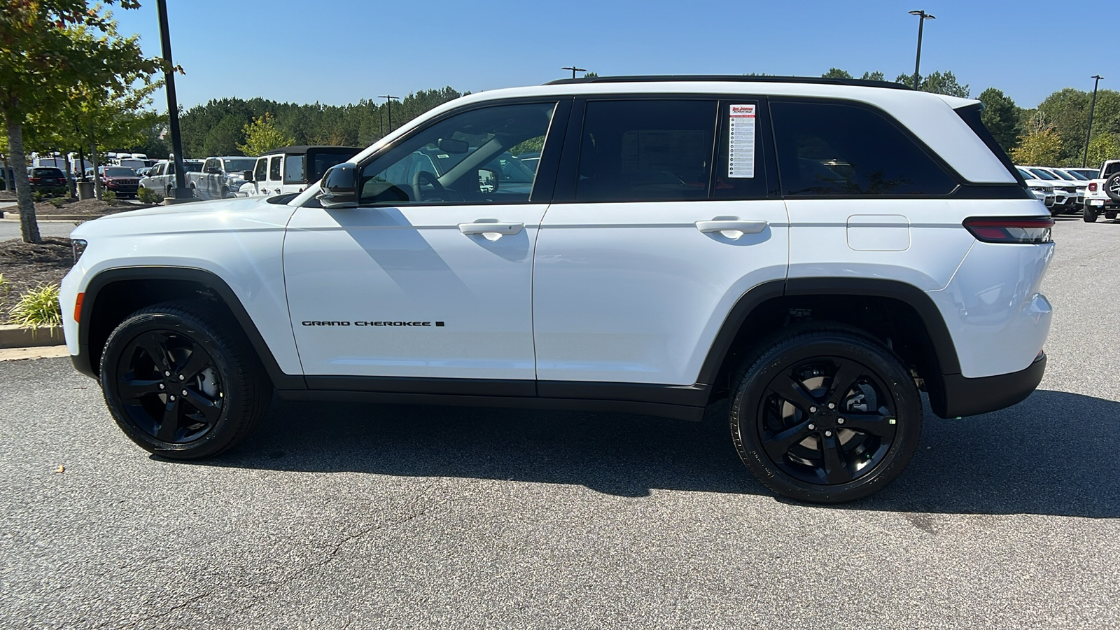 2025 Jeep Grand Cherokee Limited 8