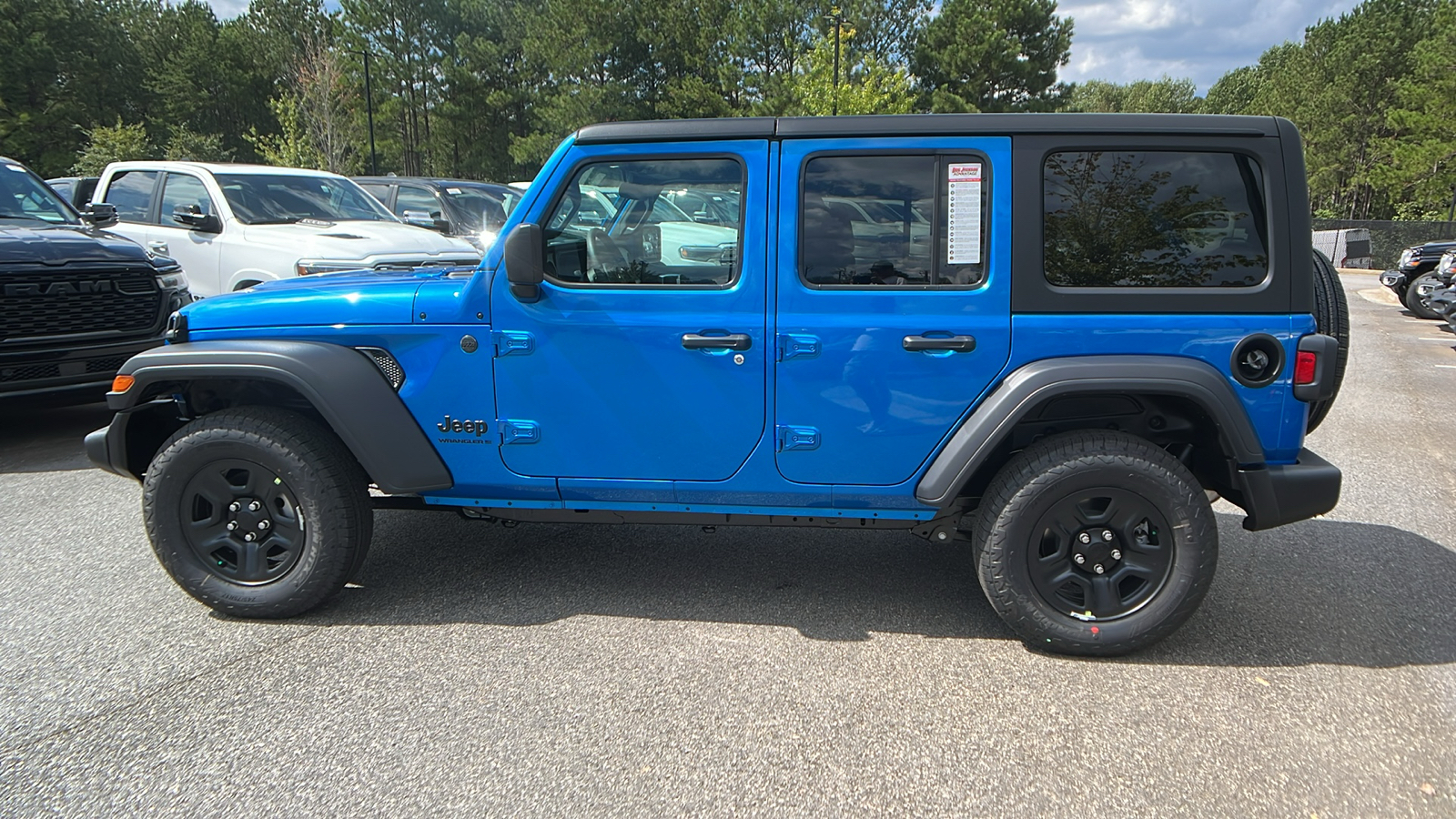 2024 Jeep Wrangler Sport 8