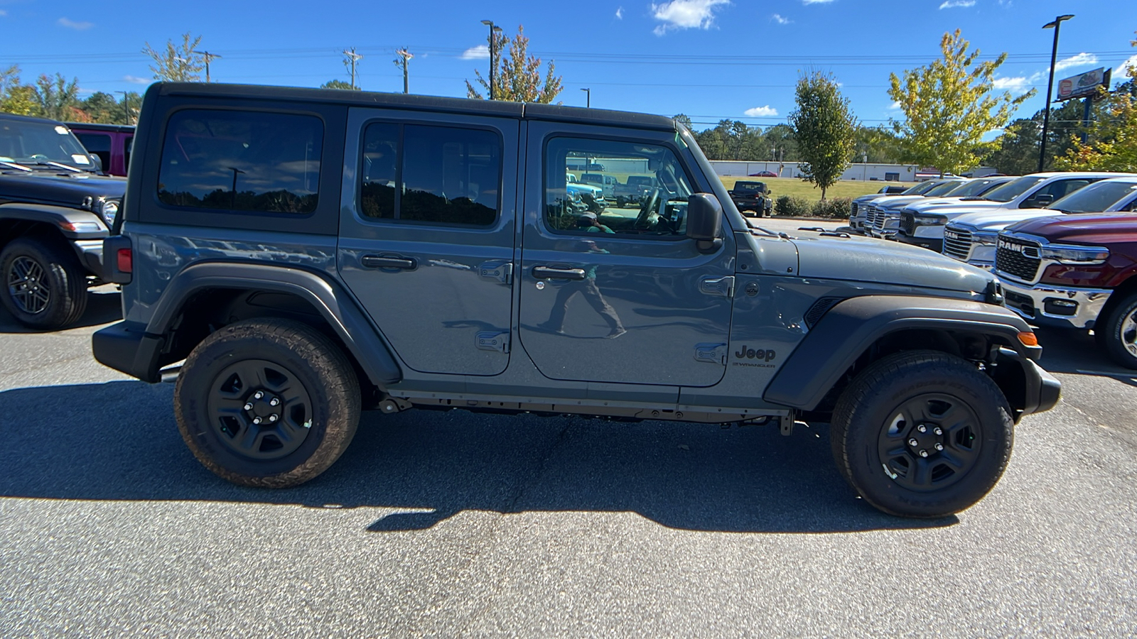 2024 Jeep Wrangler Sport 4