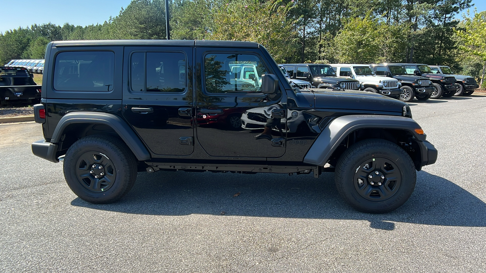 2024 Jeep Wrangler Sport 4