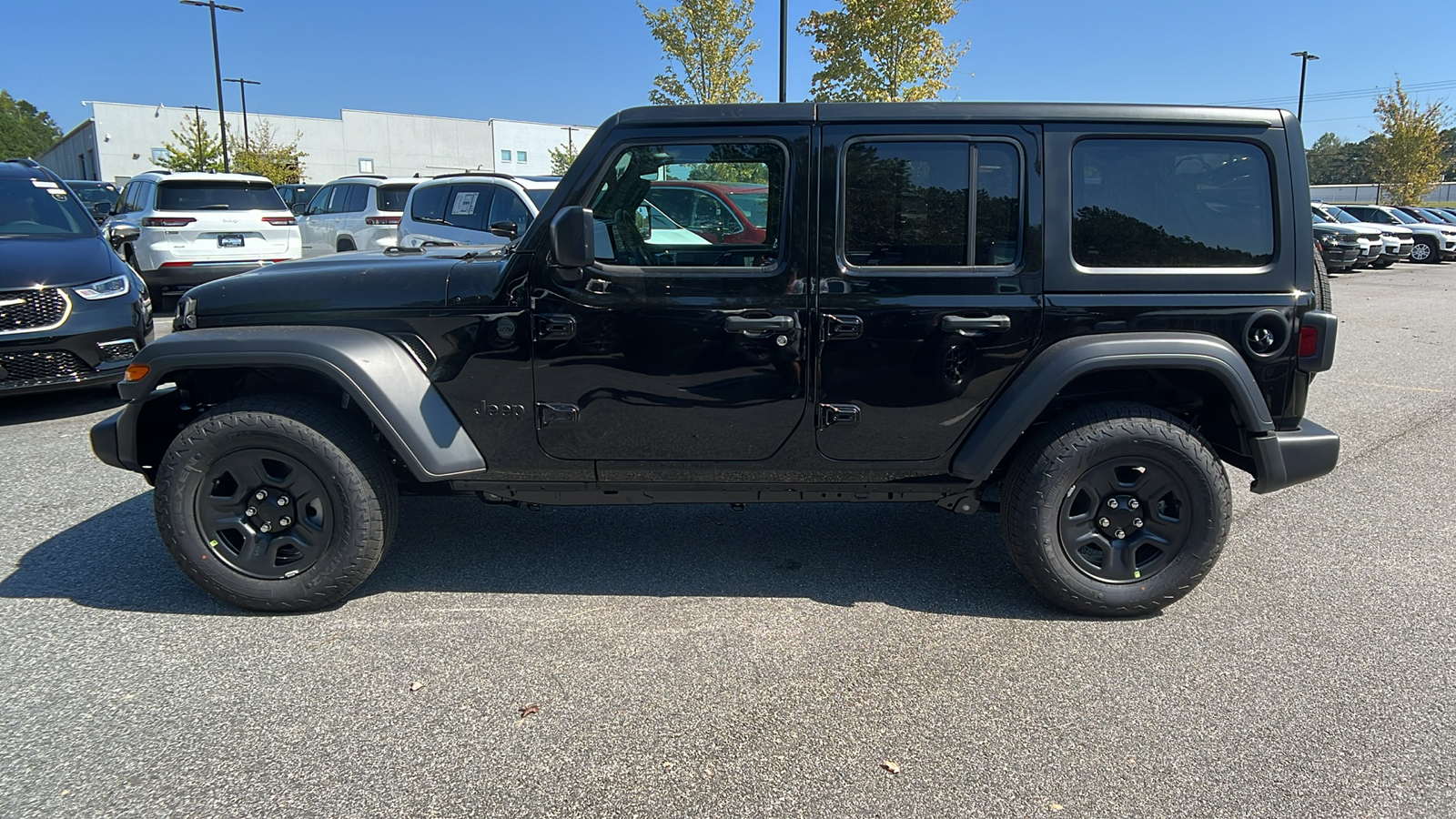 2024 Jeep Wrangler Sport 8