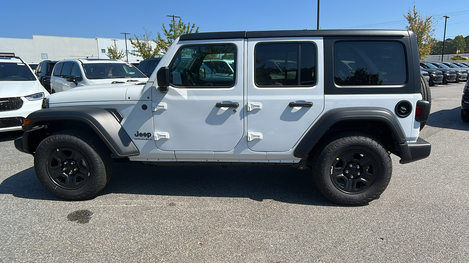 2024 Jeep Wrangler Sport 8