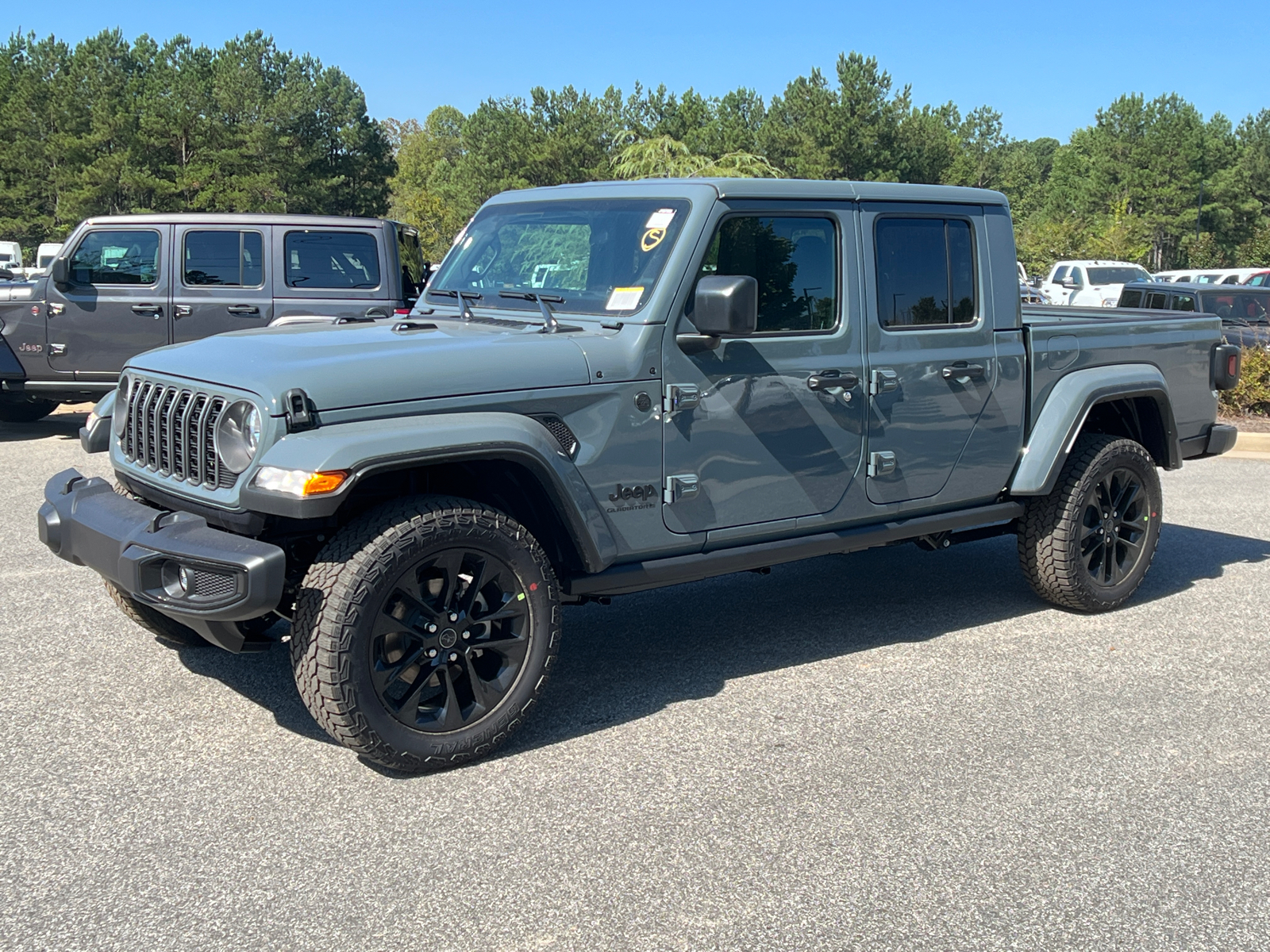 2024 Jeep Gladiator  1