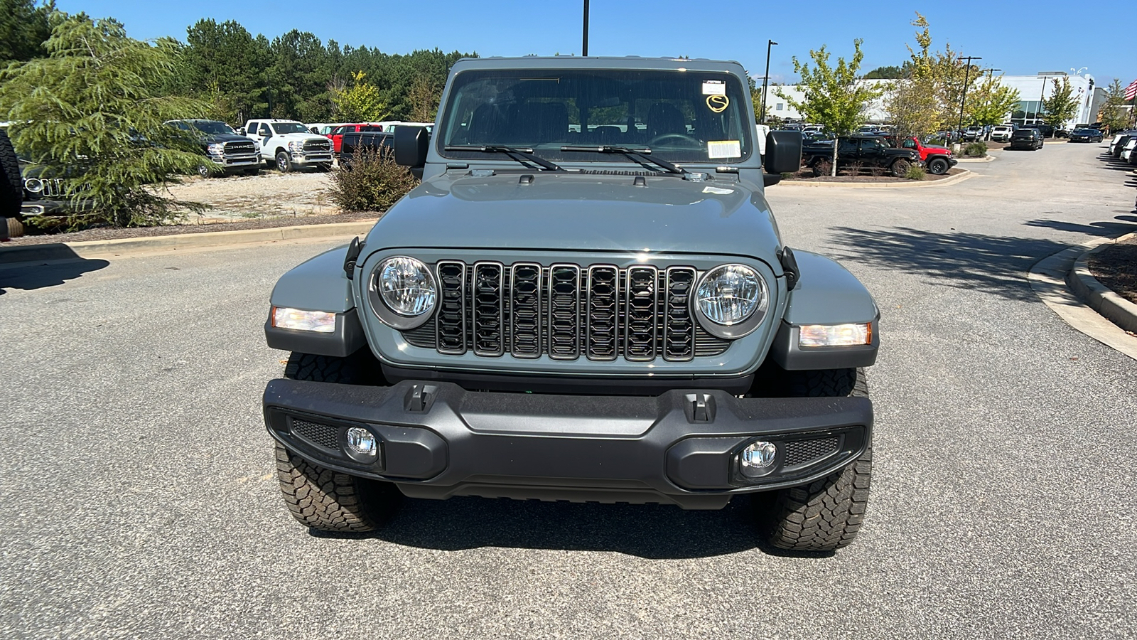 2024 Jeep Gladiator  2