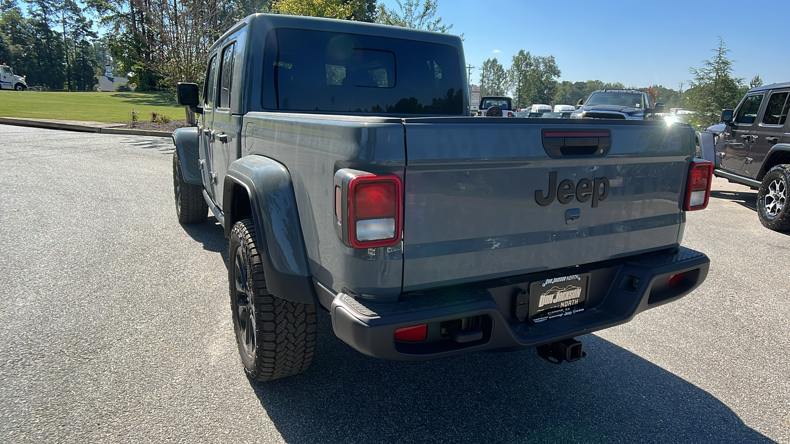 2024 Jeep Gladiator  7