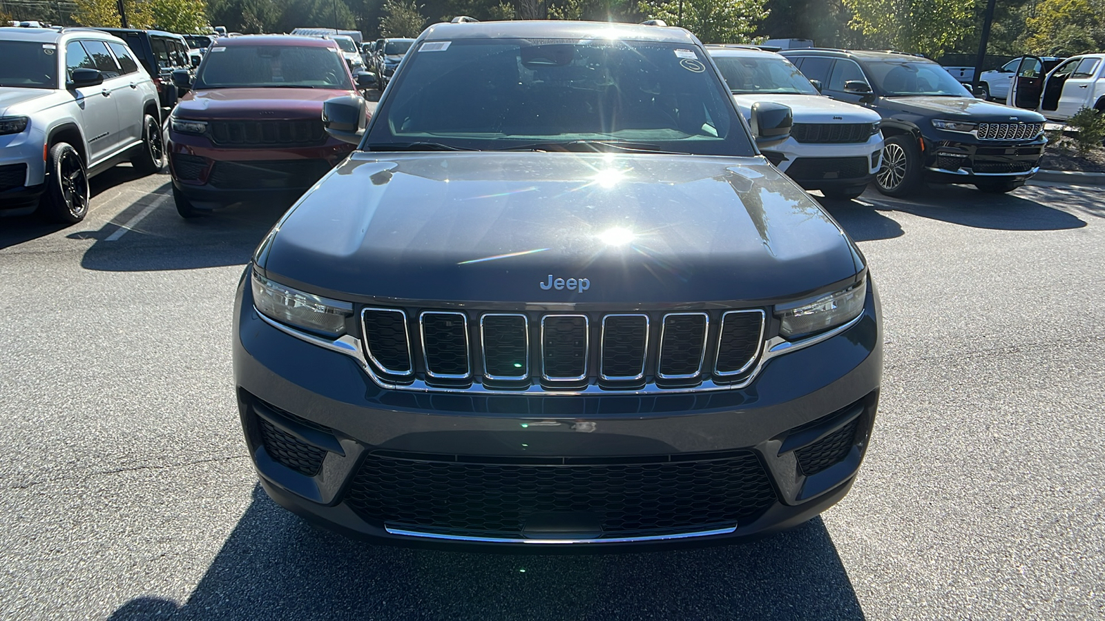 2025 Jeep Grand Cherokee Laredo X 2