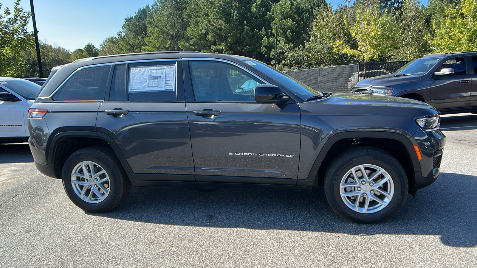 2025 Jeep Grand Cherokee Laredo X 4