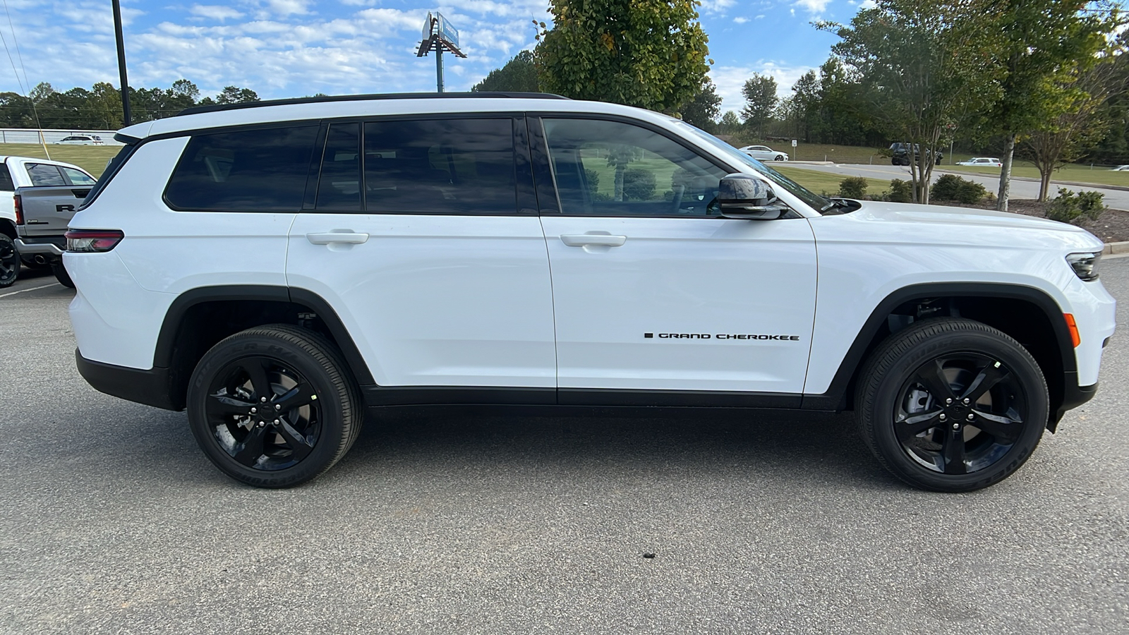 2025 Jeep Grand Cherokee L Altitude X 4