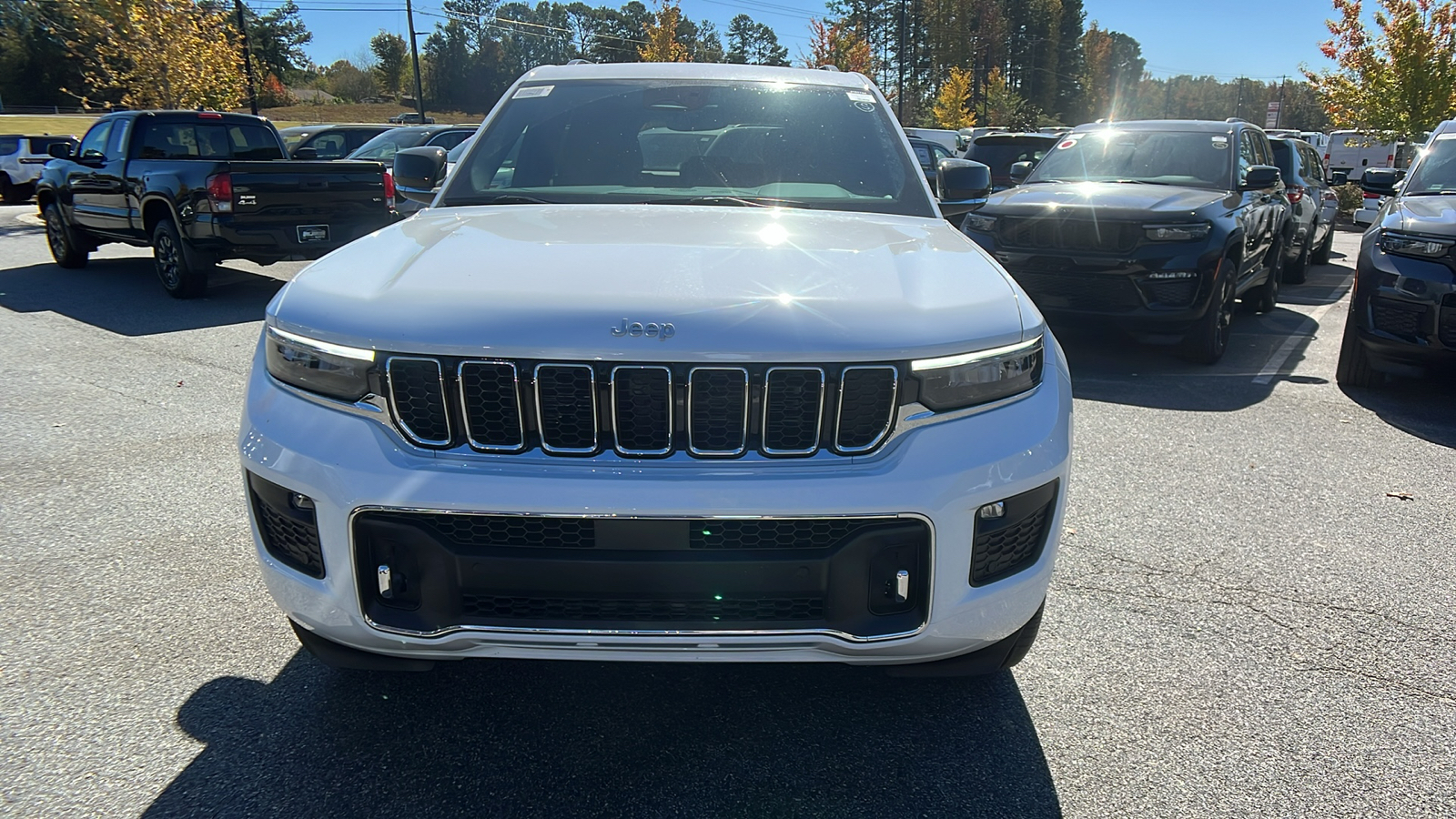 2025 Jeep Grand Cherokee Overland 2