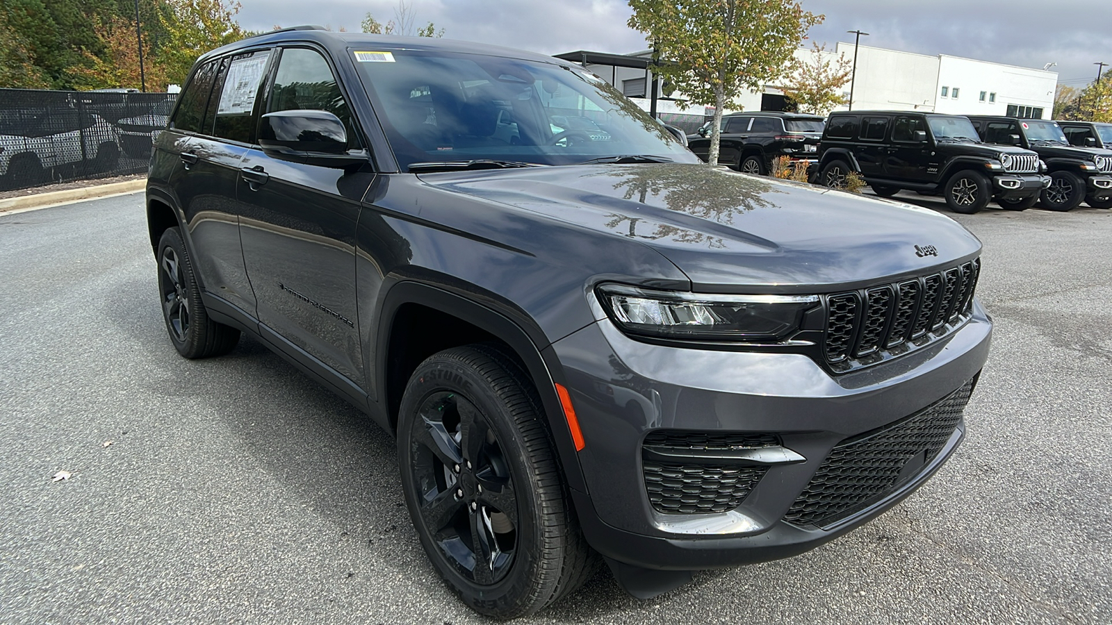 2025 Jeep Grand Cherokee Altitude X 3