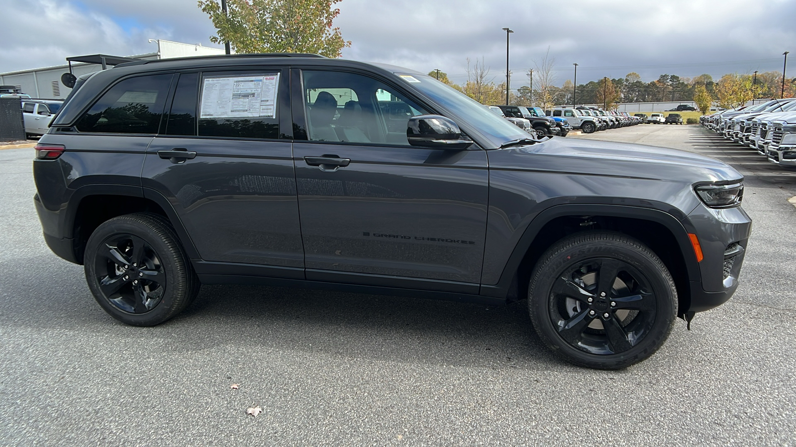 2025 Jeep Grand Cherokee Altitude X 4