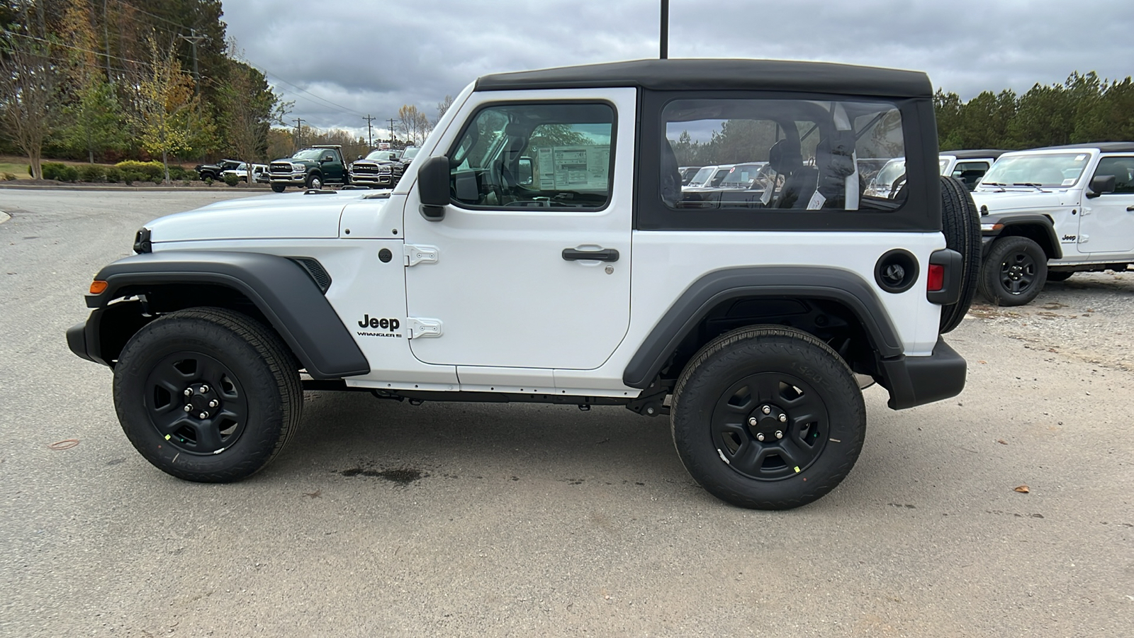 2025 Jeep Wrangler Sport 8