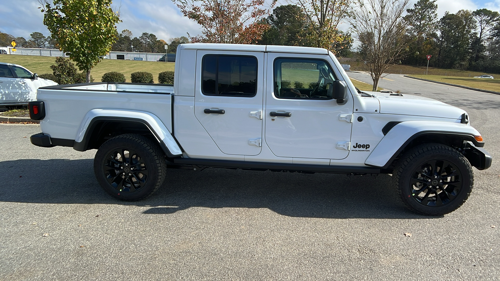 2025 Jeep Gladiator Nighthawk 4