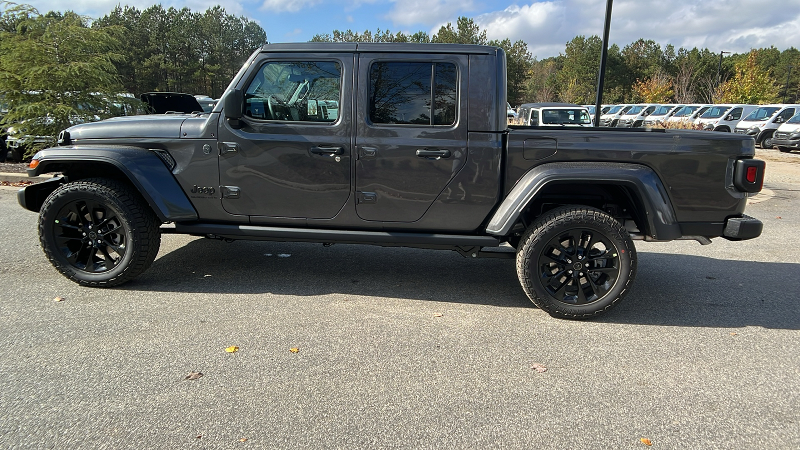 2025 Jeep Gladiator Nighthawk 8