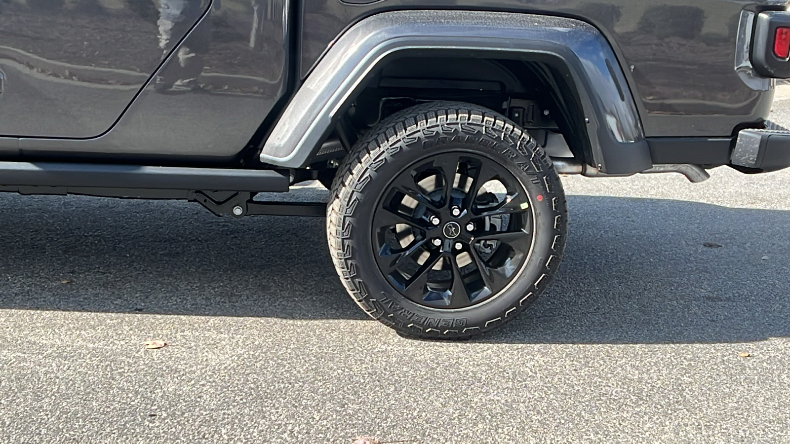 2025 Jeep Gladiator Nighthawk 9