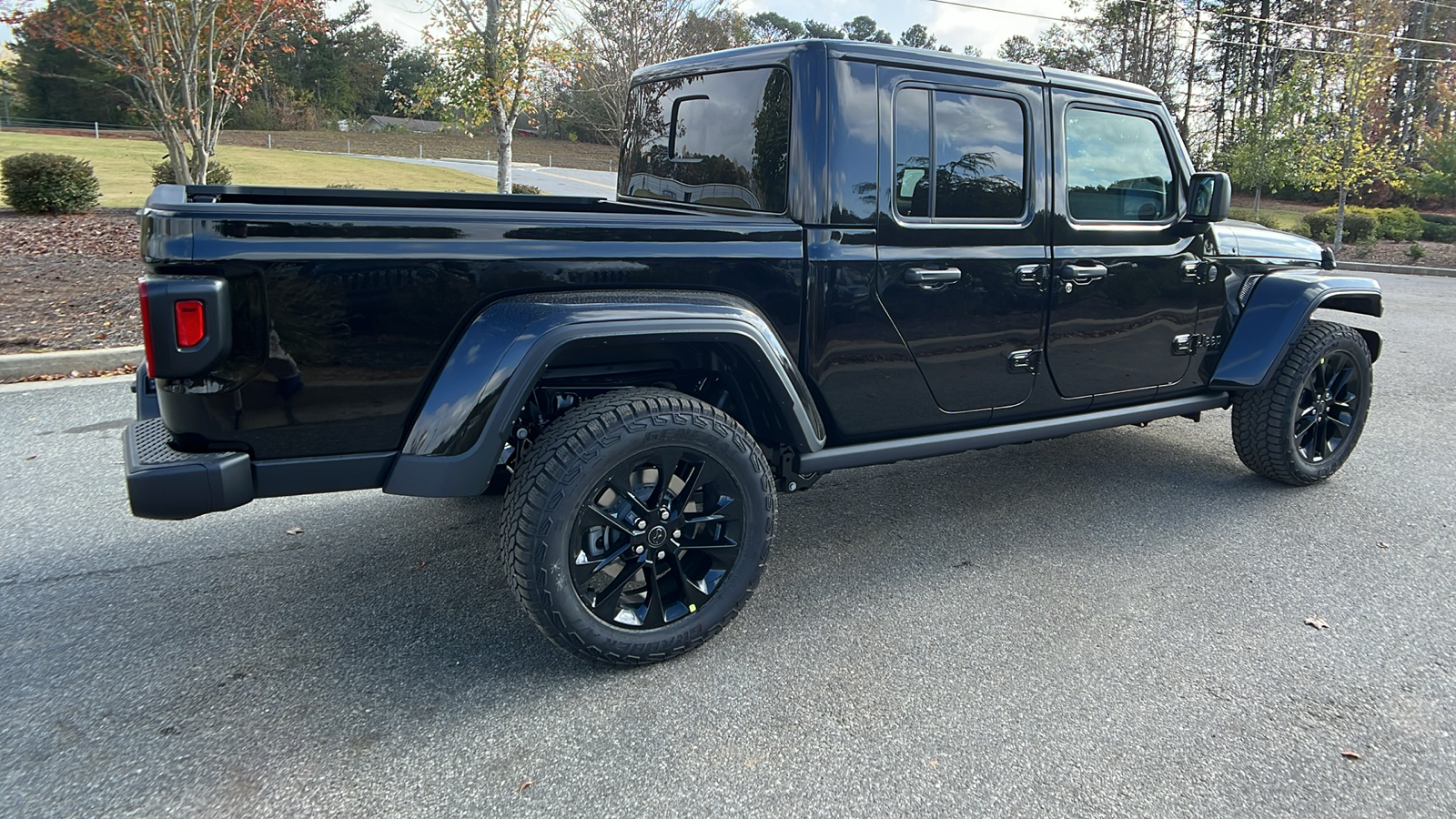 2025 Jeep Gladiator Nighthawk 5