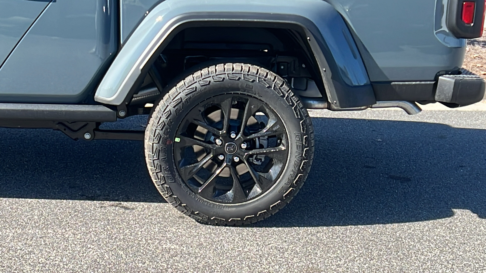 2025 Jeep Gladiator Nighthawk 9