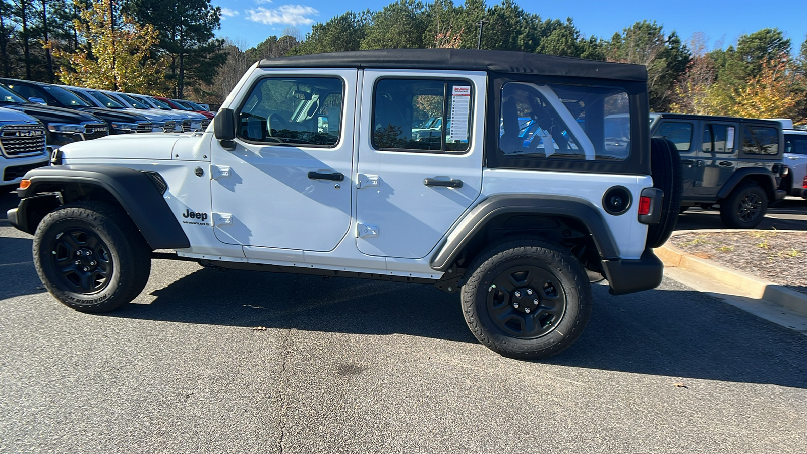 2025 Jeep Wrangler Sport 8