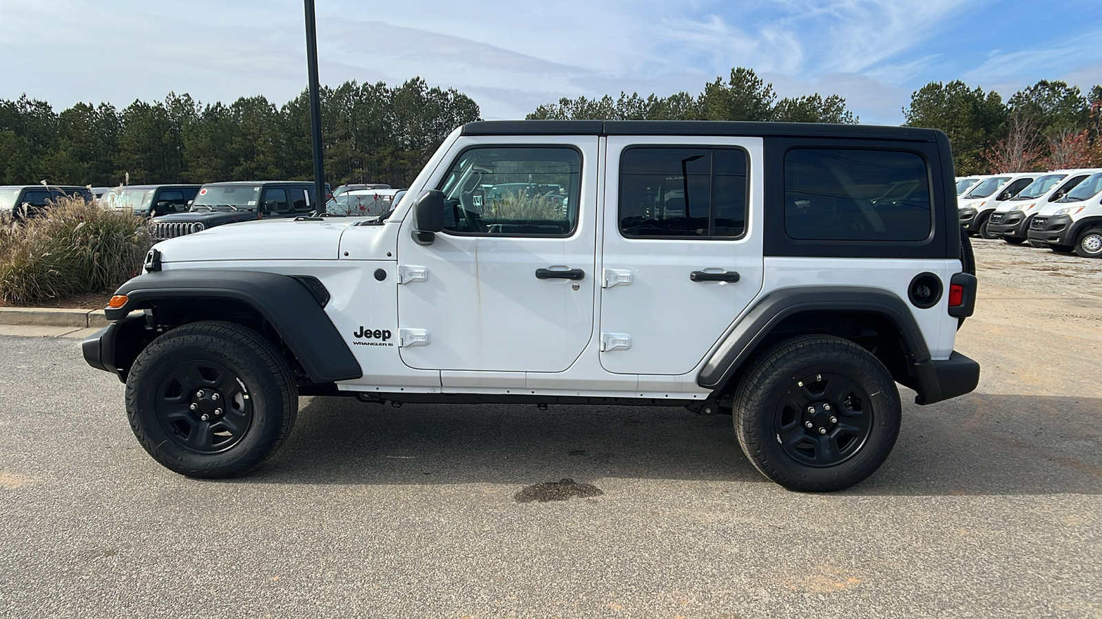 2025 Jeep Wrangler Sport 8