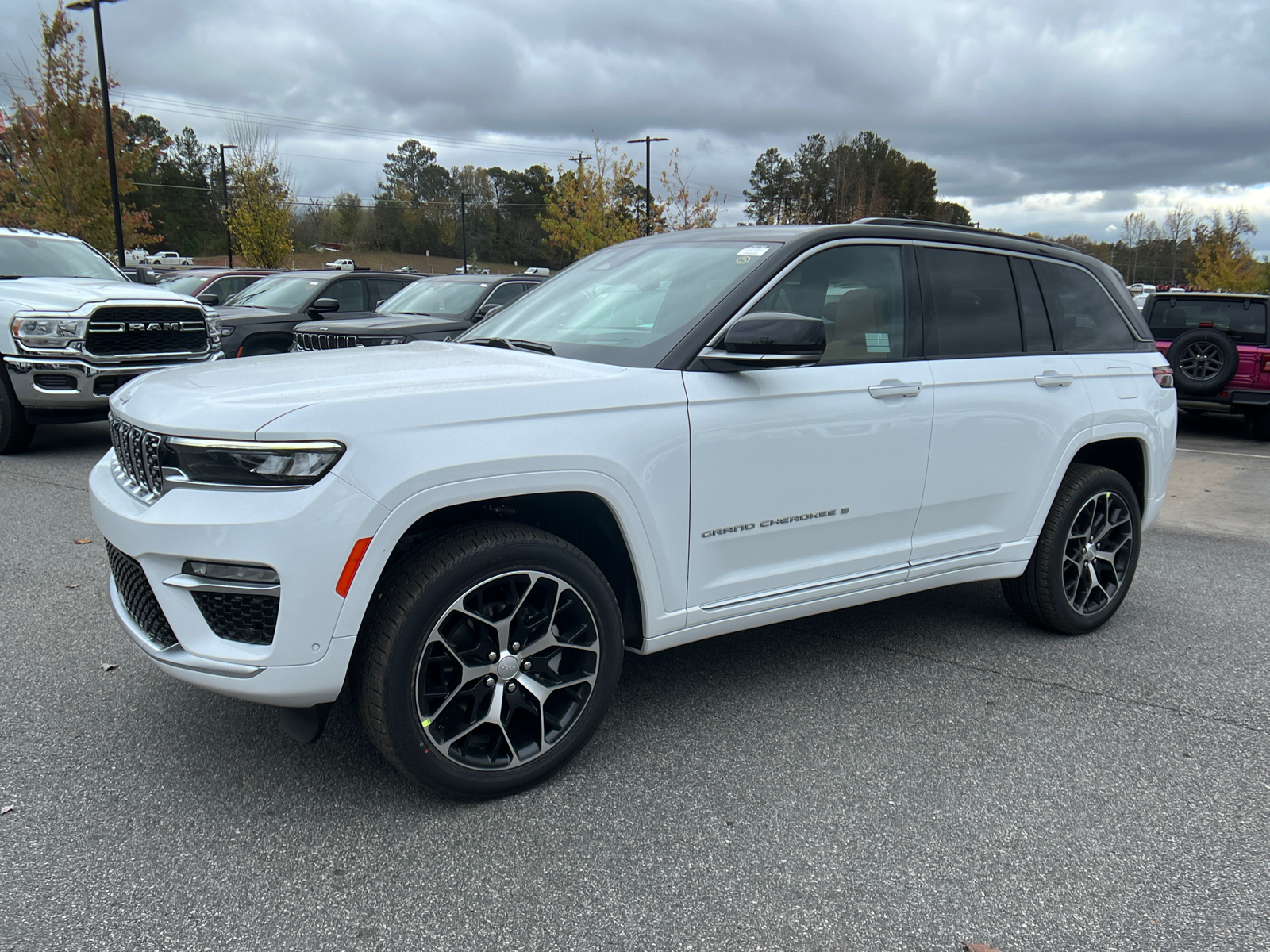 2025 Jeep Grand Cherokee Summit Reserve 1