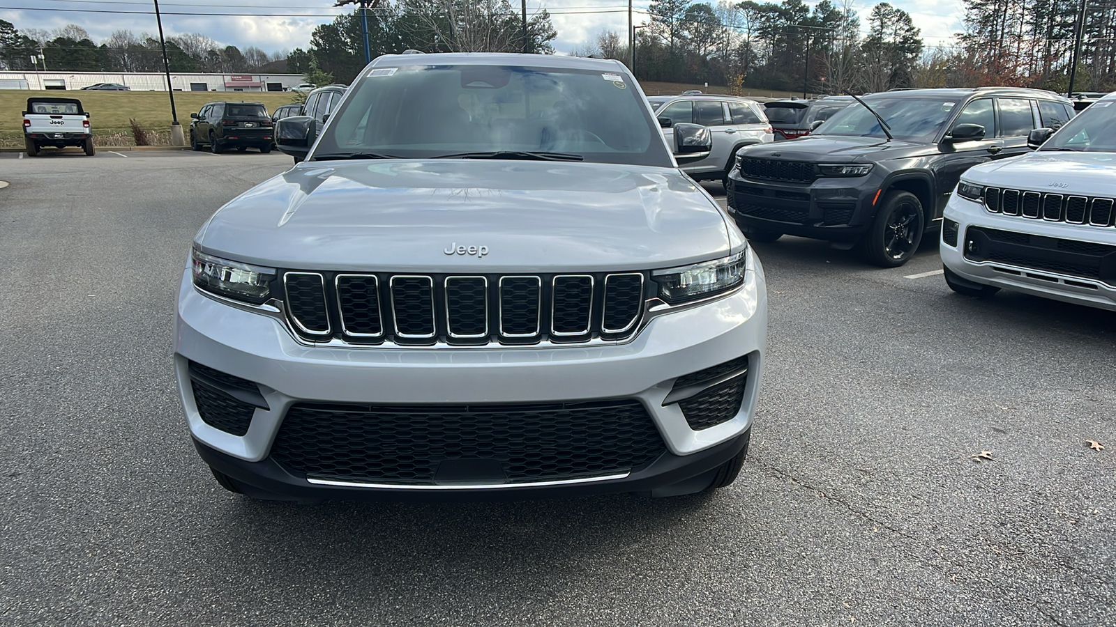 2025 Jeep Grand Cherokee Laredo X 2