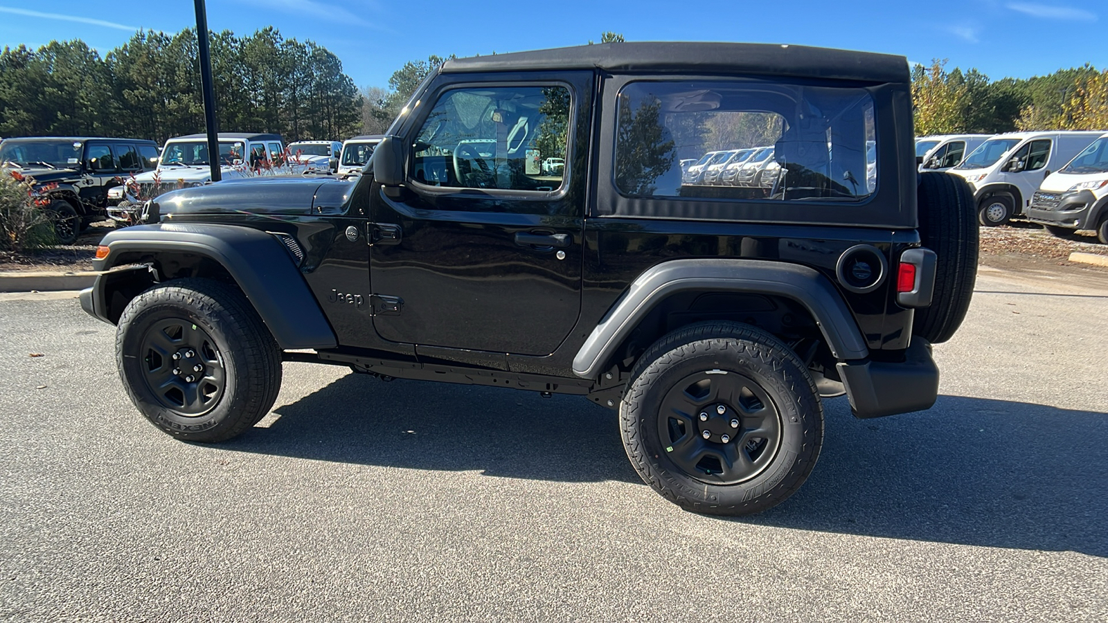 2025 Jeep Wrangler Sport 8