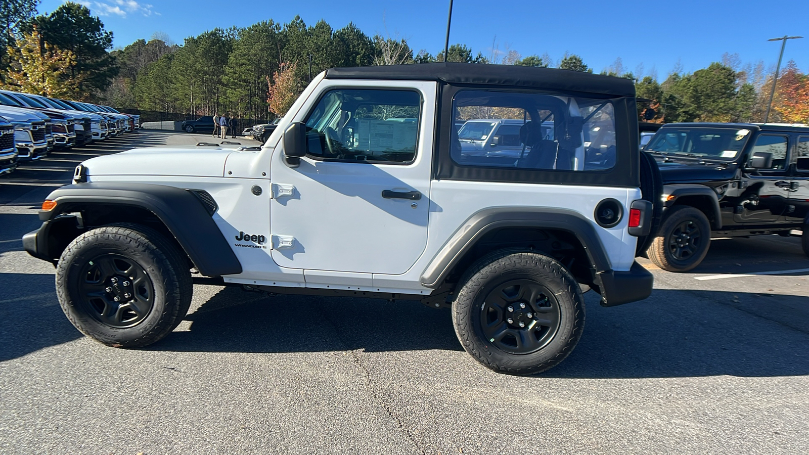 2025 Jeep Wrangler Sport 8