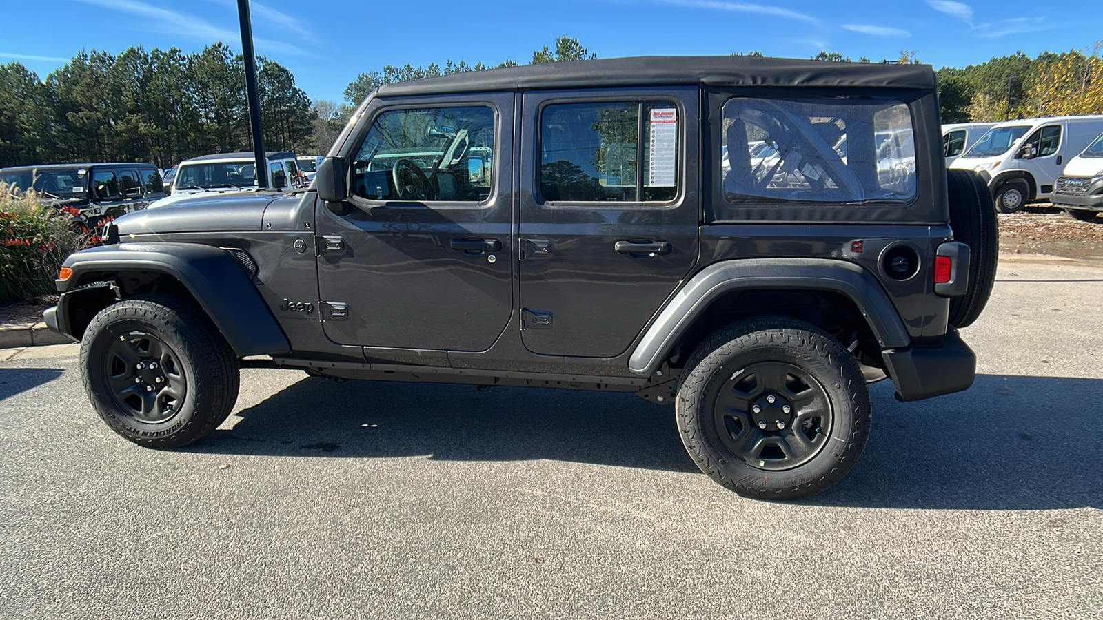 2025 Jeep Wrangler Sport 8