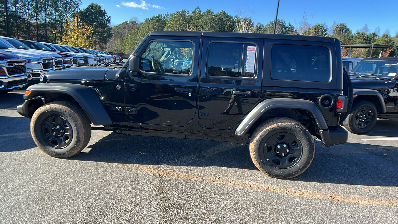 2025 Jeep Wrangler Sport 8