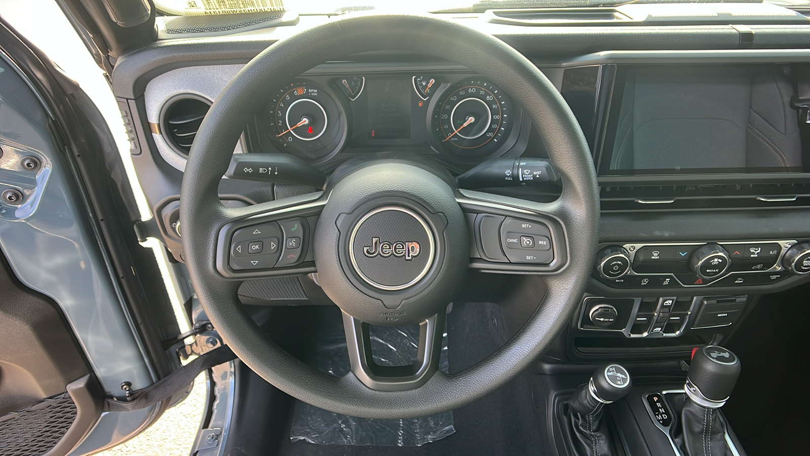 2025 Jeep Wrangler Sport 16