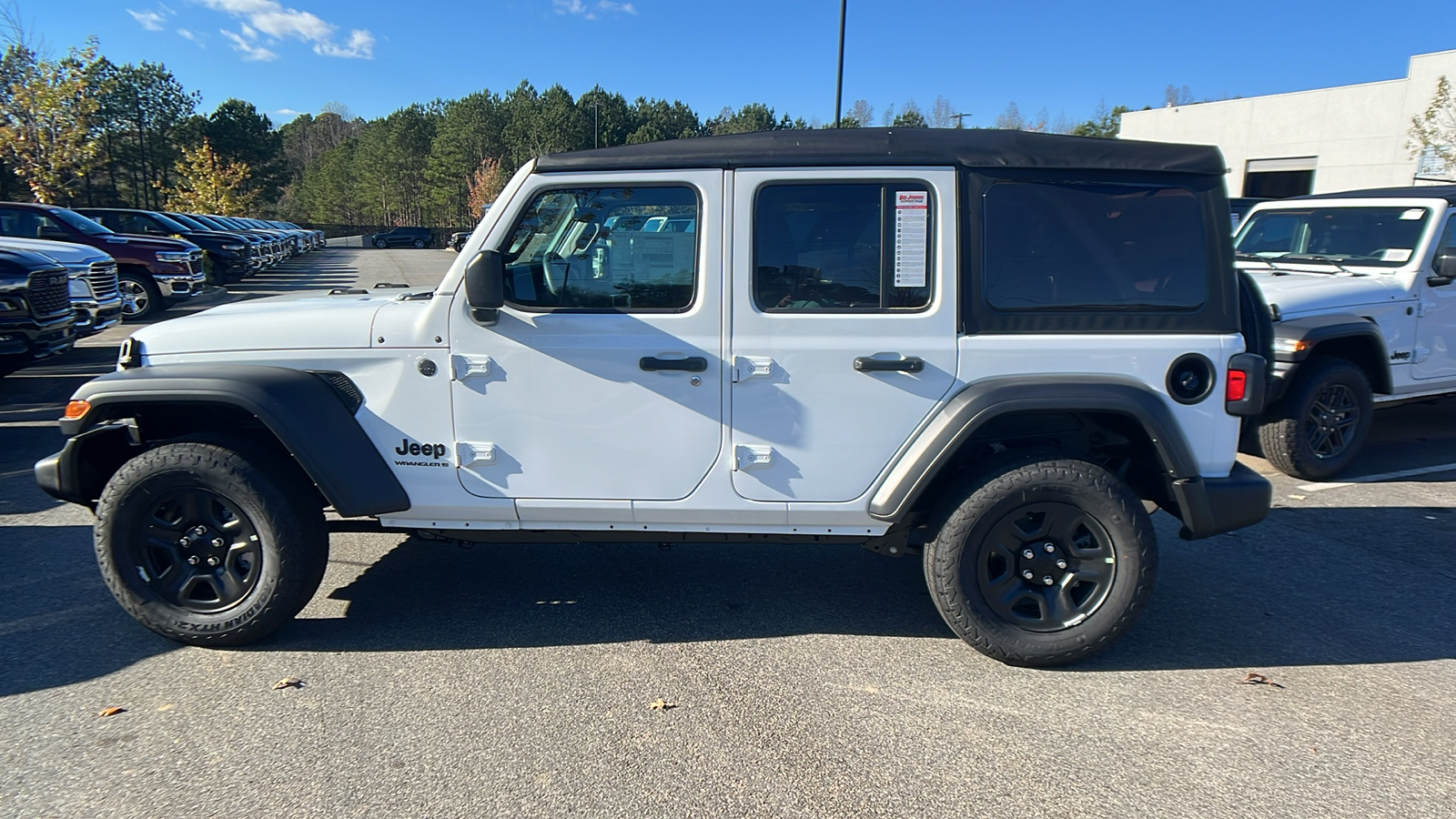 2025 Jeep Wrangler Sport 8