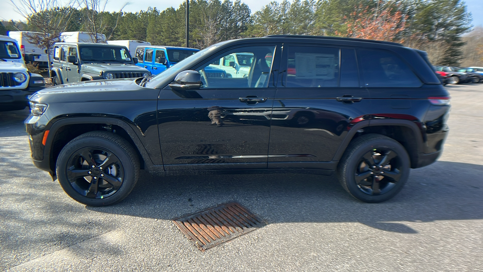 2025 Jeep Grand Cherokee Altitude X 8