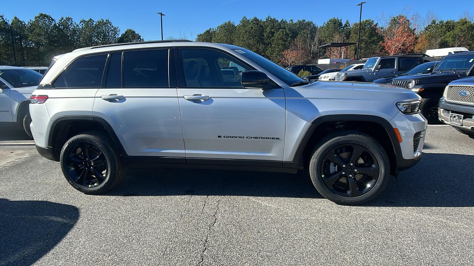 2025 Jeep Grand Cherokee Altitude X 4