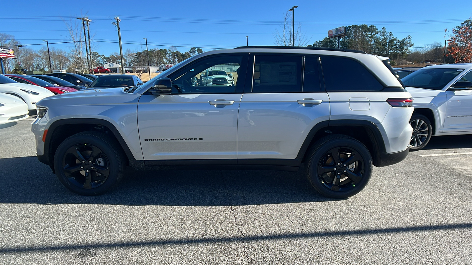 2025 Jeep Grand Cherokee Altitude X 8