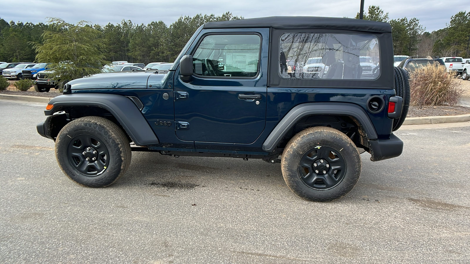 2025 Jeep Wrangler Sport 8