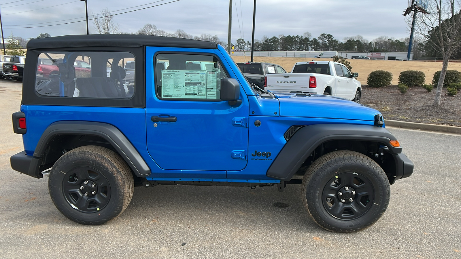 2025 Jeep Wrangler Sport 4