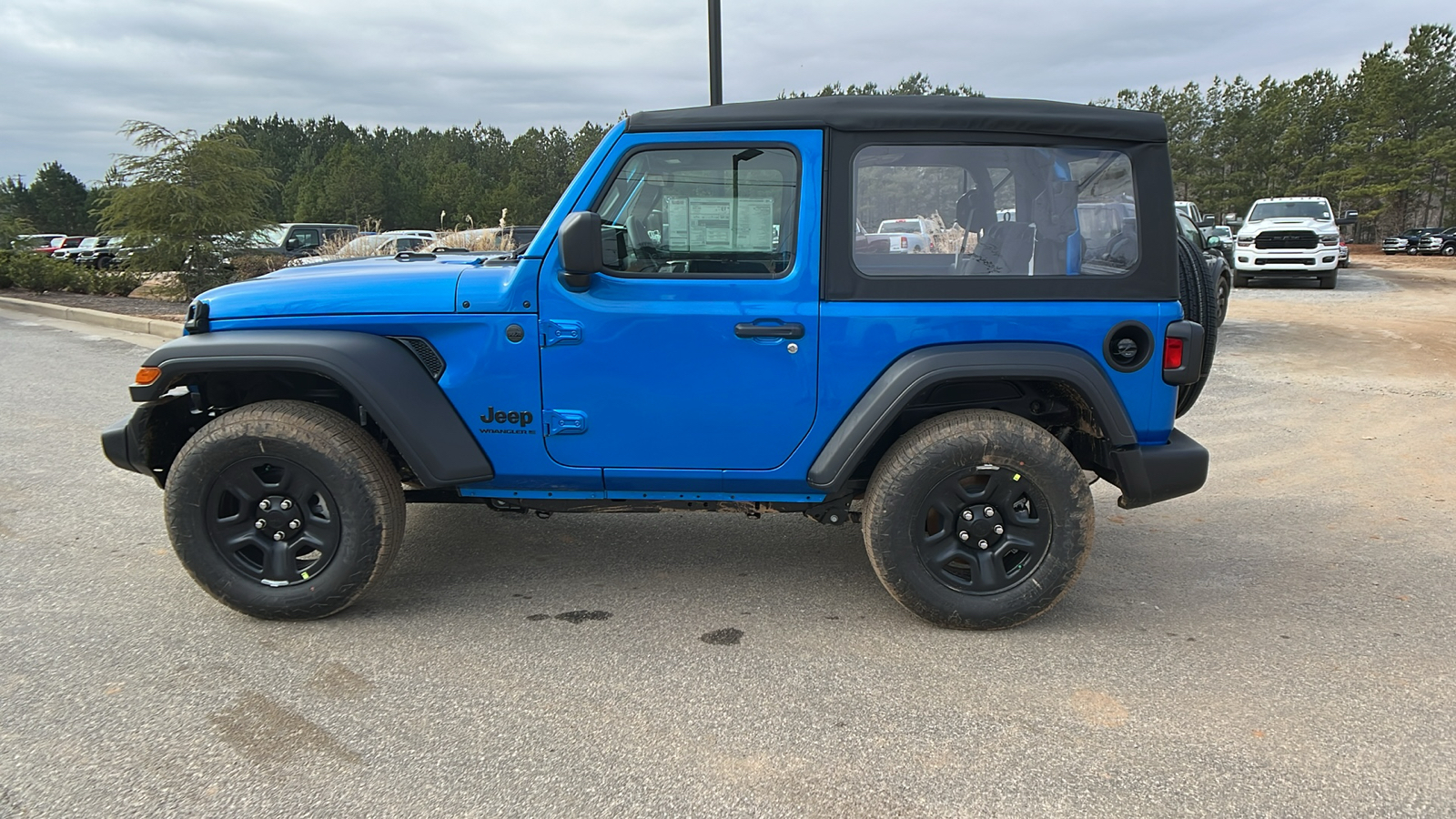 2025 Jeep Wrangler Sport 8