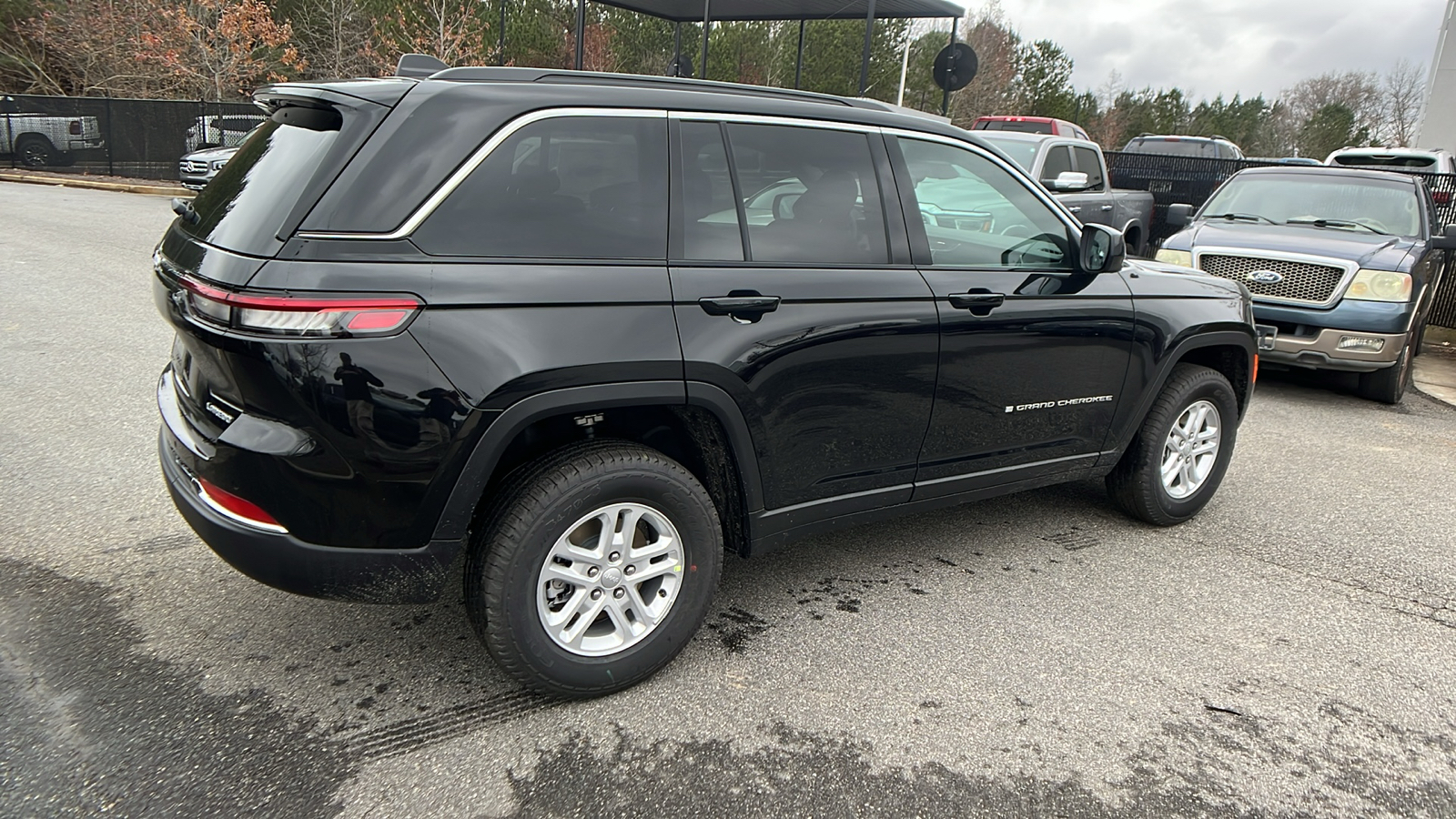 2025 Jeep Grand Cherokee Laredo 5