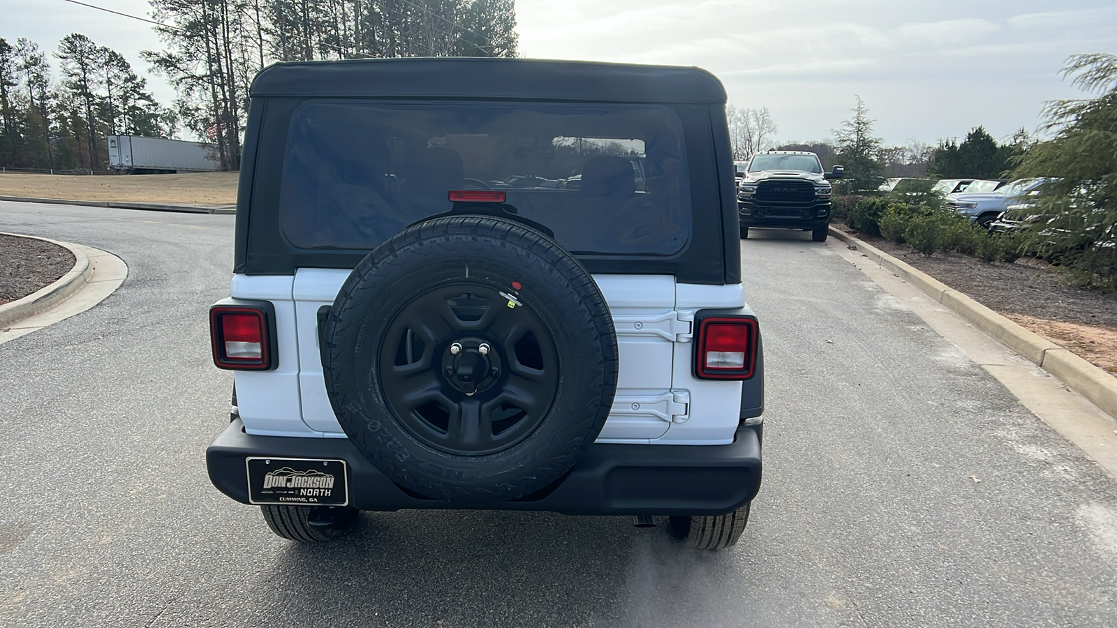 2025 Jeep Wrangler Sport 6