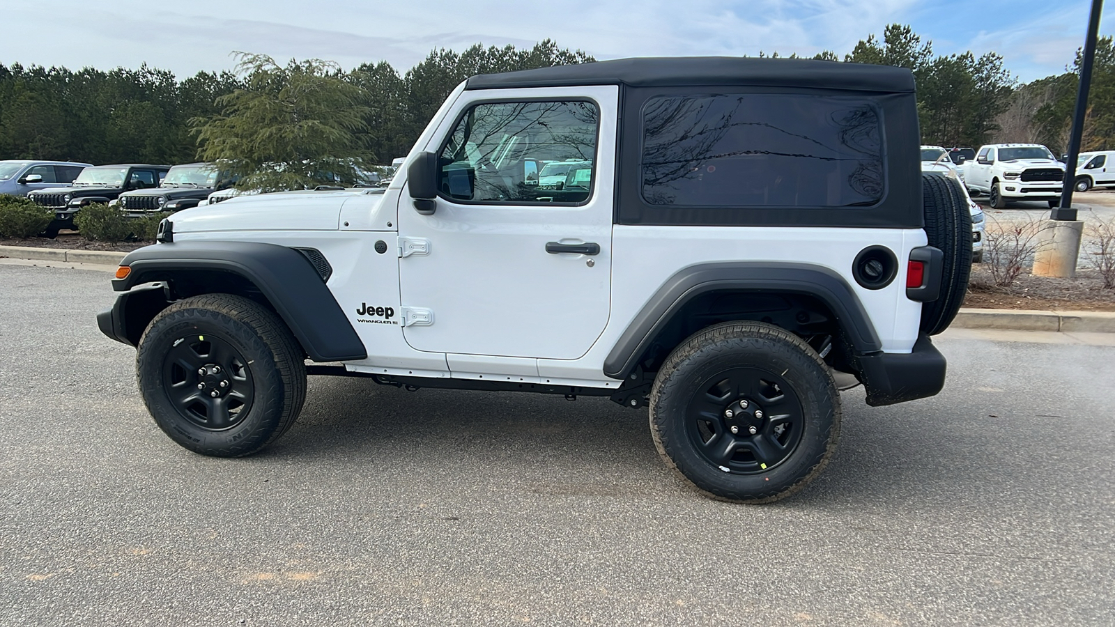 2025 Jeep Wrangler Sport 8