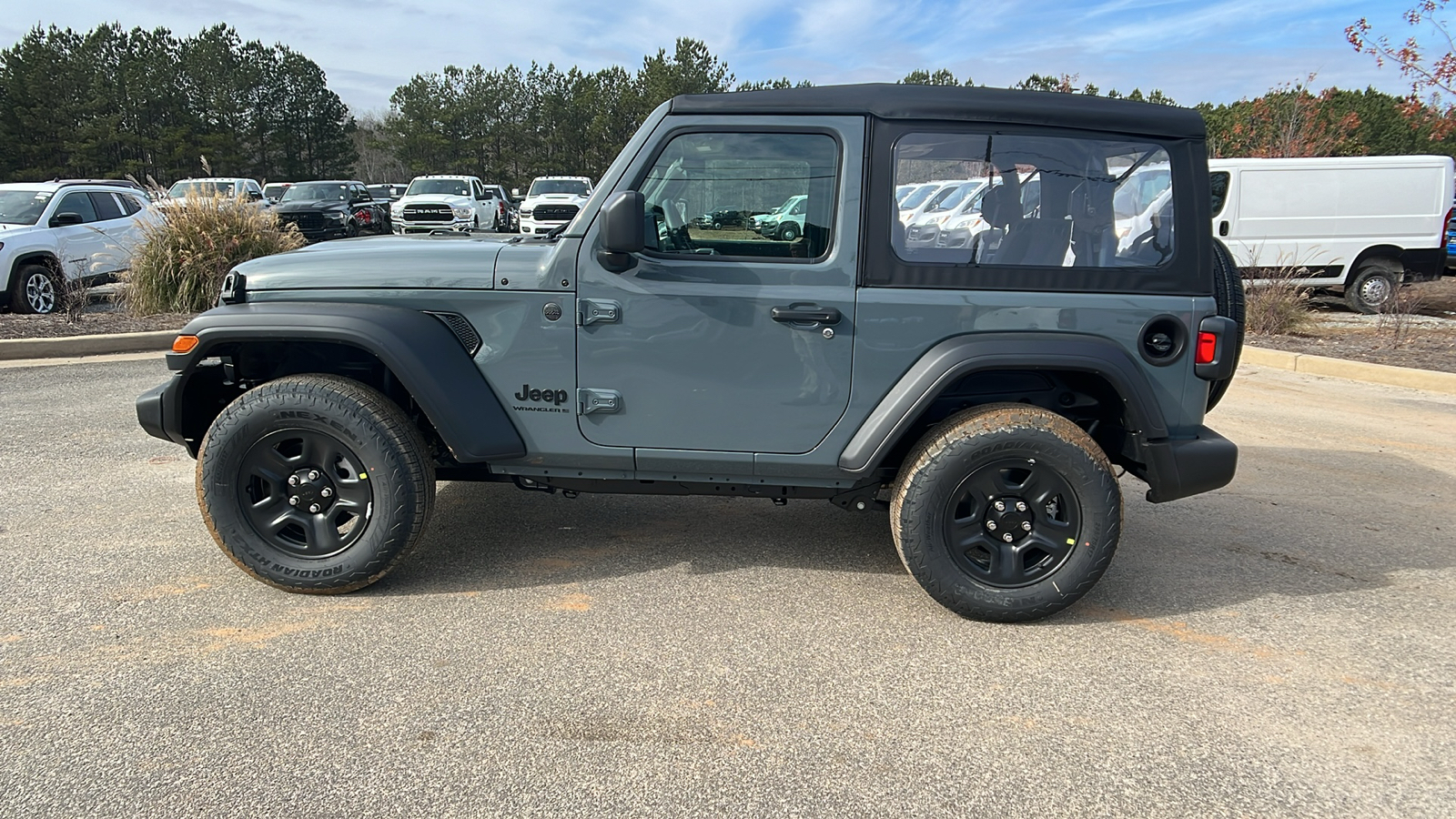 2025 Jeep Wrangler Sport 8